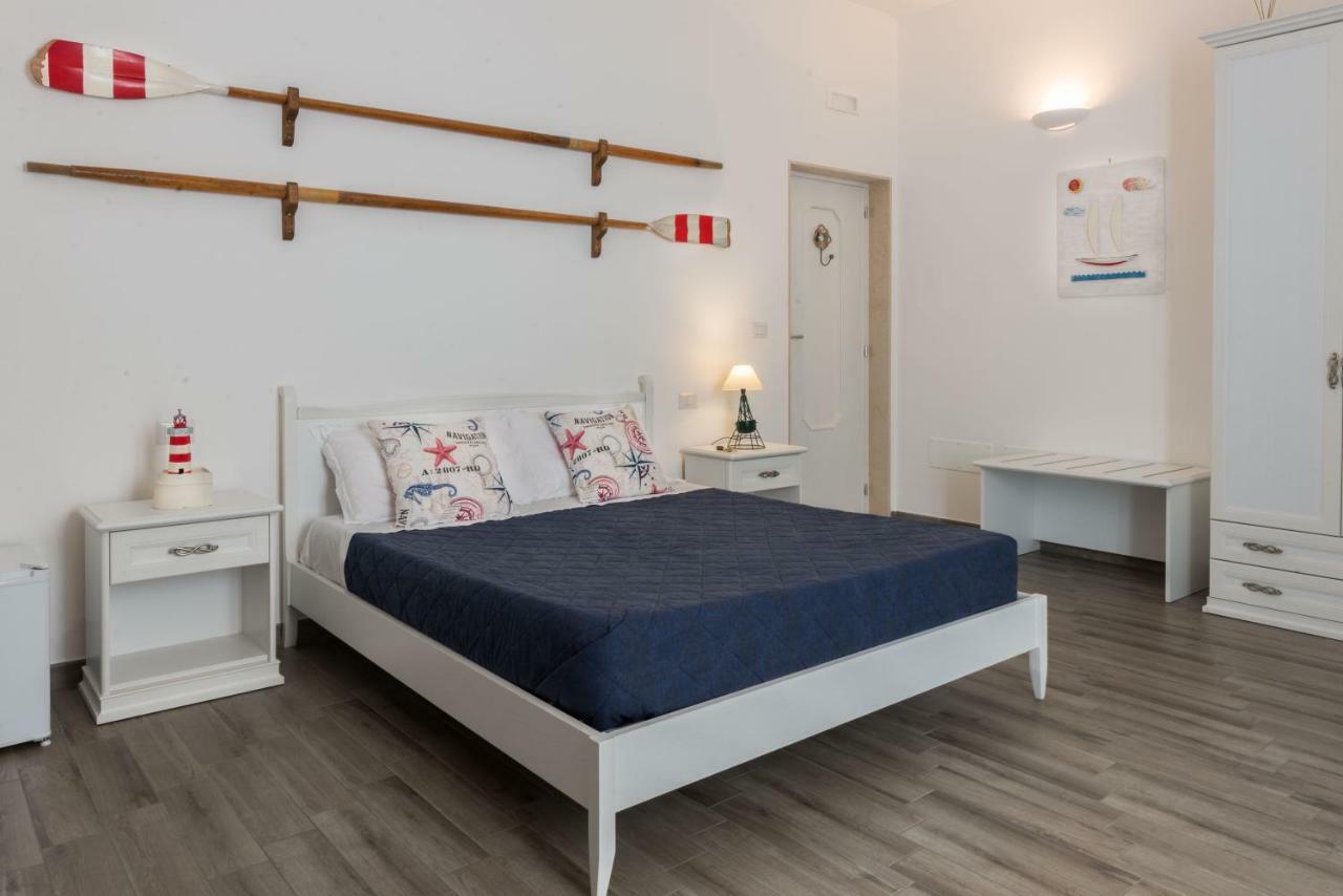 B&B Rotta Mediterranea โมโนโปลี ภายนอก รูปภาพ