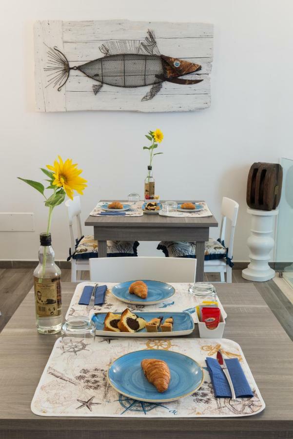 B&B Rotta Mediterranea โมโนโปลี ภายนอก รูปภาพ